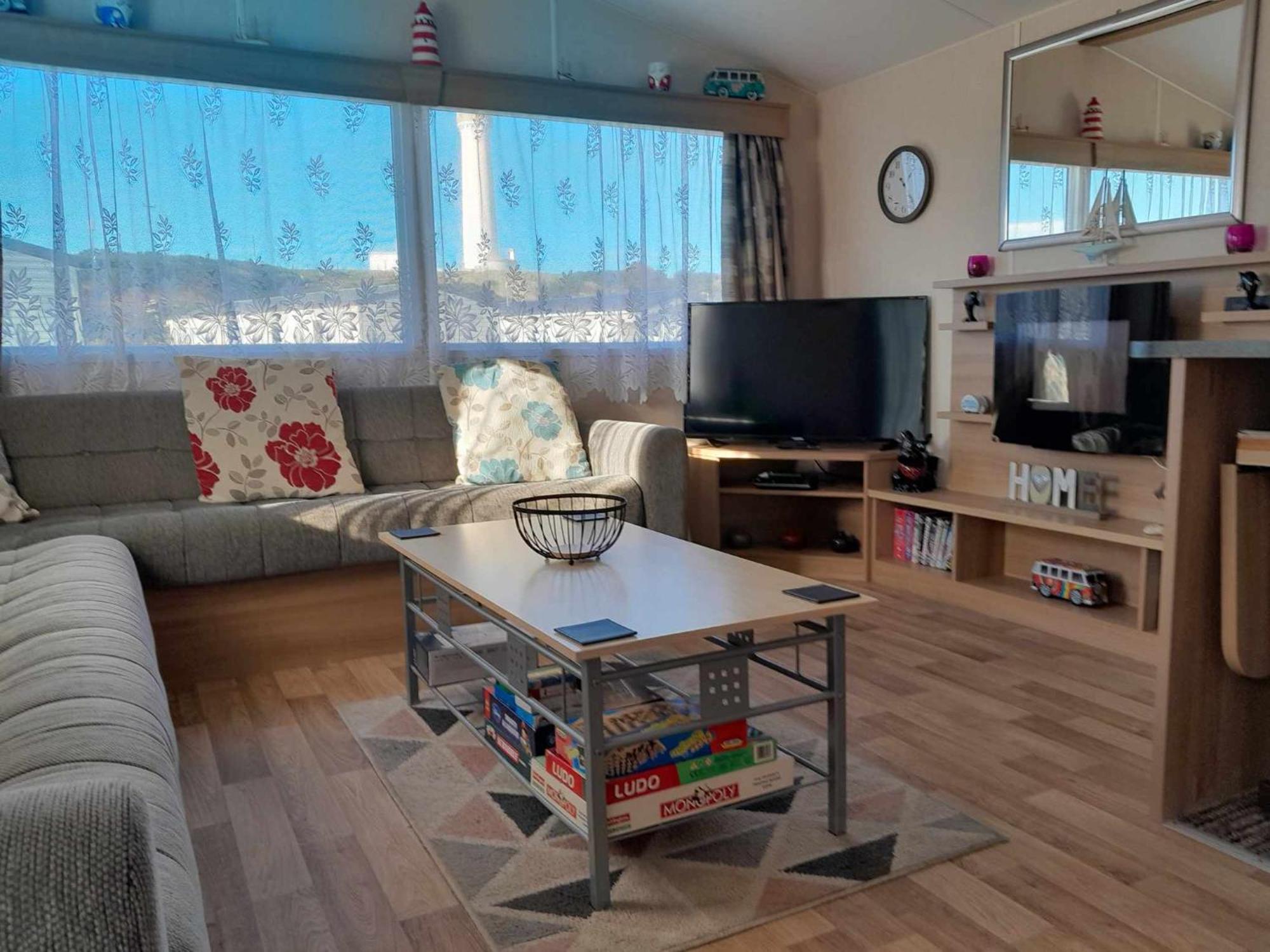 Hollies Retreat Villa Lossiemouth ภายนอก รูปภาพ